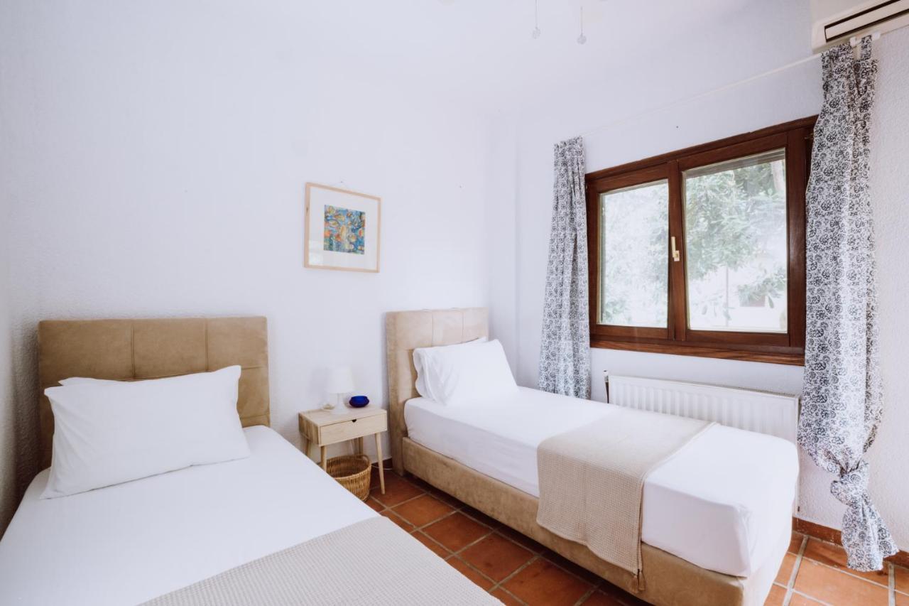 Forest House Near The Sea Sani  외부 사진